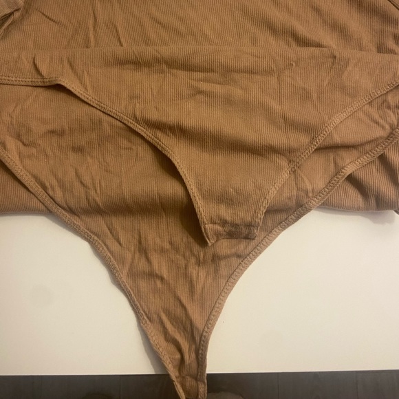 H&M Turtle Neck Bodysuit — SIZE LARGE - Picture 2 of 3